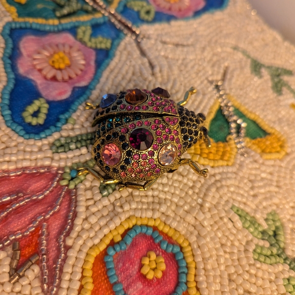 2 Inch Rhinestone Ladybug 🐞 Brooch/Pendant - Picture 3 of 6